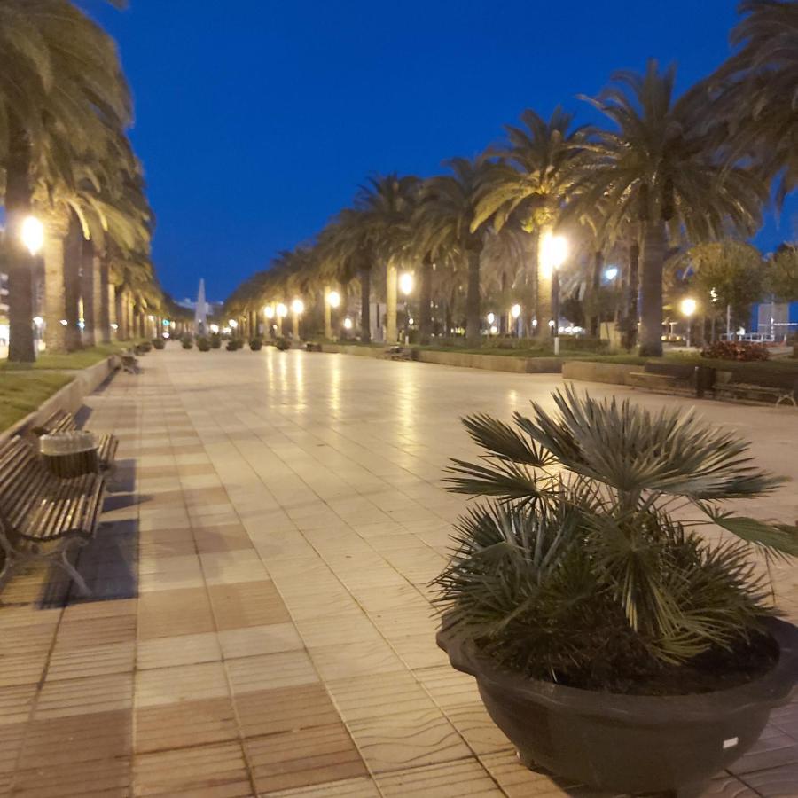 Apartamento En El Centro De Salou Esterno foto